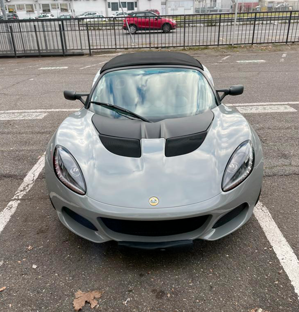 LOTUS33